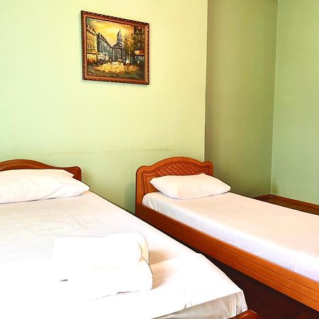 Berat Private Room In Haxhialiu Villa Exteriér fotografie