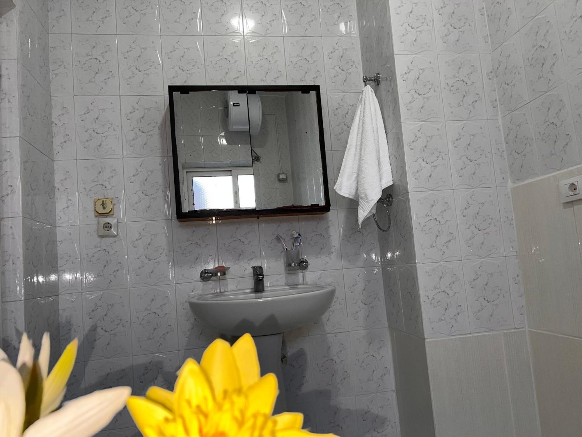 Berat Private Room In Haxhialiu Villa Exteriér fotografie