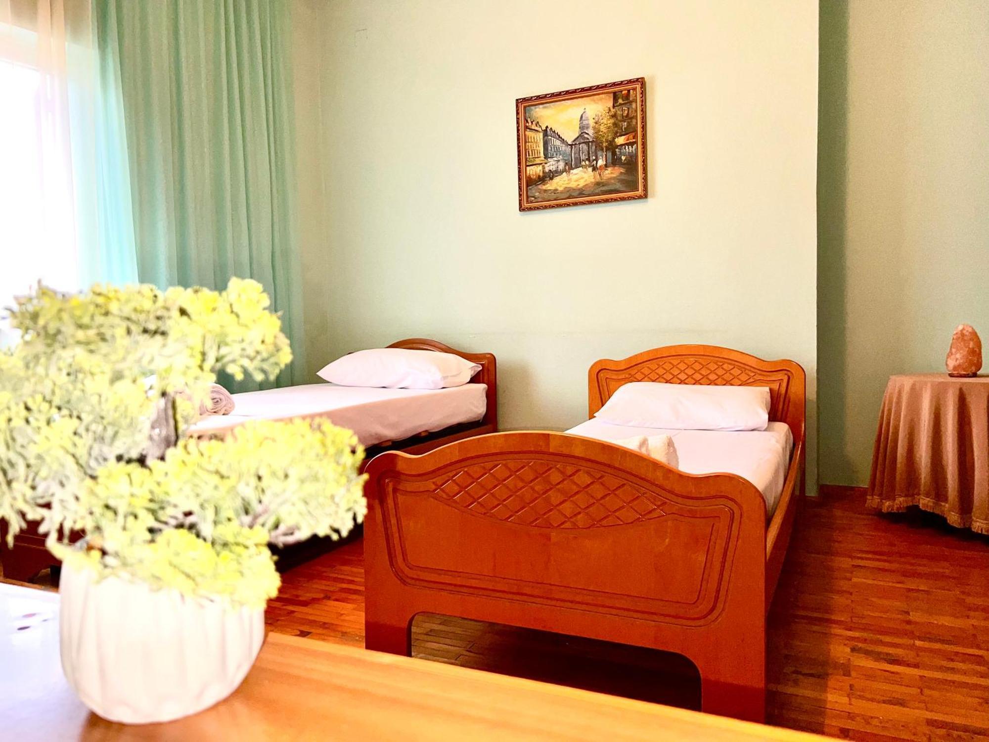 Berat Private Room In Haxhialiu Villa Exteriér fotografie